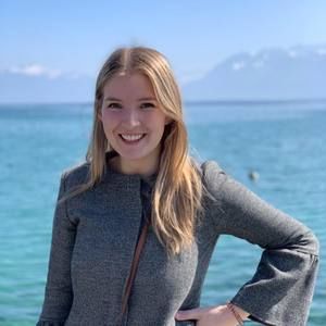 Meet your Posher, Véronique